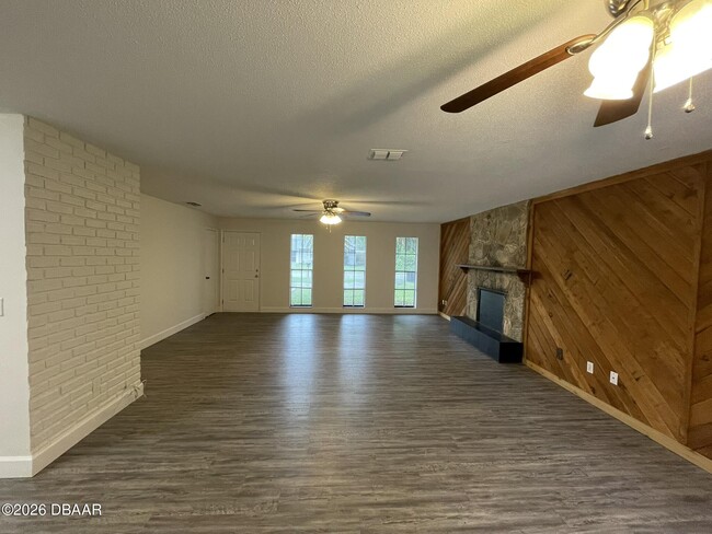 Photo - 90 Hickory Hills Cir