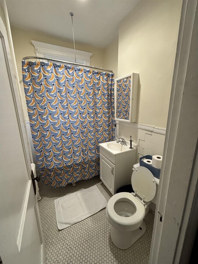 Photo - 72 Kirkland St Unit 1