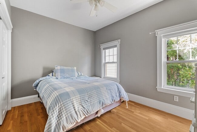 Photo - 16 Edgemere Rd Unit 1