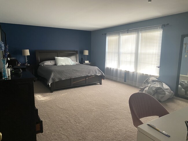 Photo - 1915 Chestnut Grove Dr