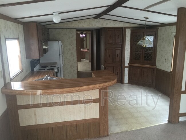 Photo - 92 Matt's Ln