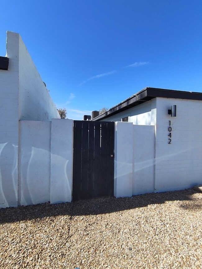 Building Photo - COMING SOON!!! Unit 1042 7th Rental