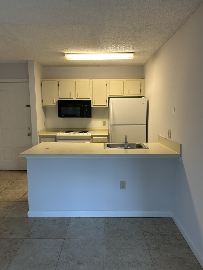 Photo - 225 S Tropical Trail