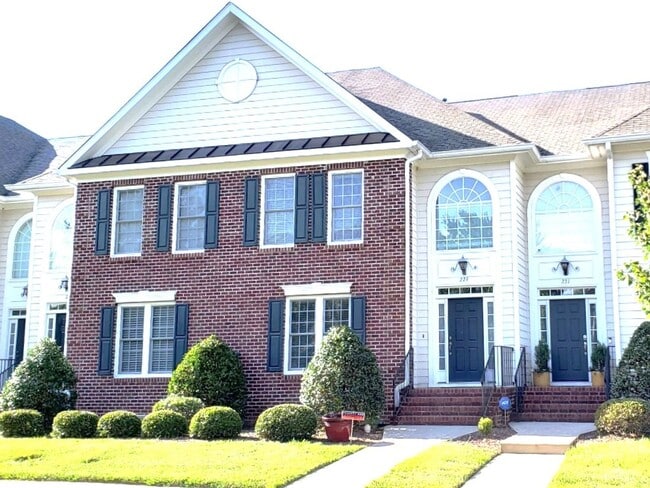 Building Photo - Coming Soon! Location! Location! Beautiful townhouse in a quiet neighborhood in West Cary off of ...