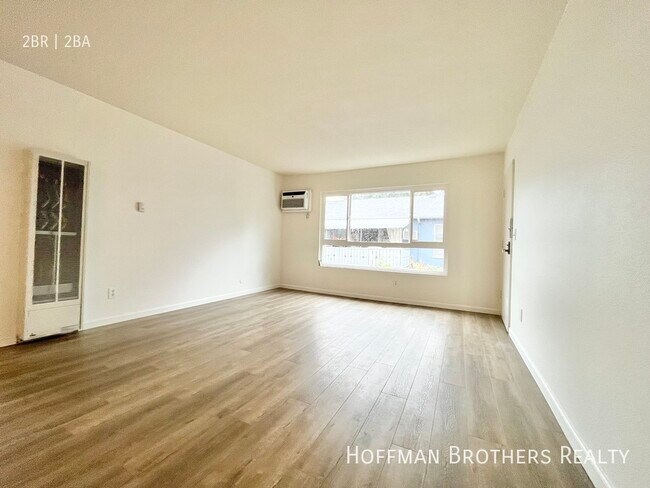 Photo - 11908 Riverside Dr Valley Village, CA 91607 Unidad 4