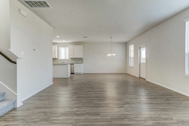 Photo - 313 Spotted Rail Rdg