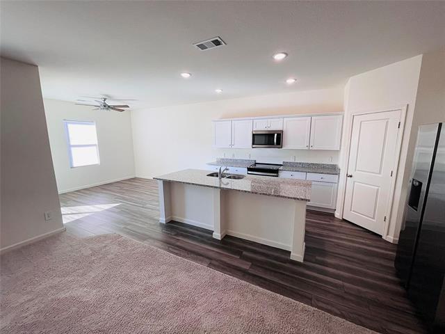 Photo - 743 Camden Dr