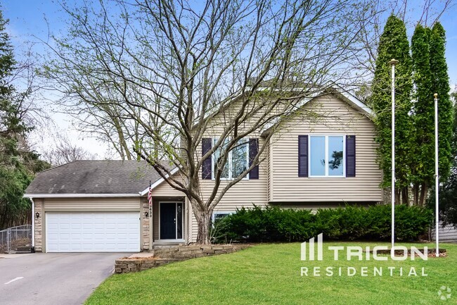 Building Photo - 3633 Windtree Dr Rental
