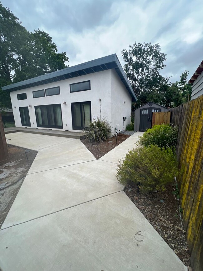 Photo - 2 bed/2 bath charming TINY house in Concord Unit 2016 Belmont Rd ADU