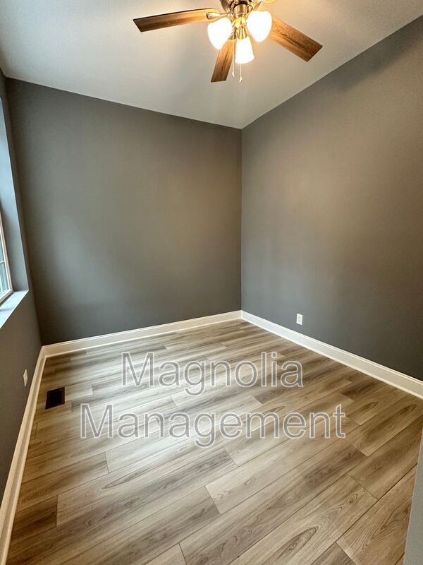 Photo - 252 Gholson Ave Unidad Apt A