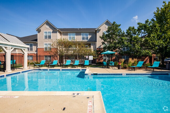 Pool - Stratford Green