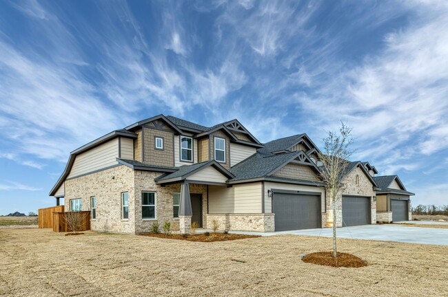 Photo - AVAILABLE NOW! 3 BEDROOM TRIPLEX LOT LOCATED ON 1-ACRE LOT IN MIDLOTHIAN, TX!