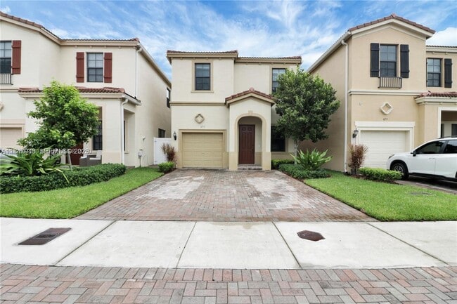 Photo - 673 NE 191st St