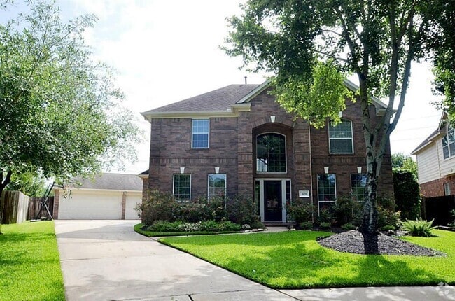 Building Photo - 8431 Big Bend Dr Rental