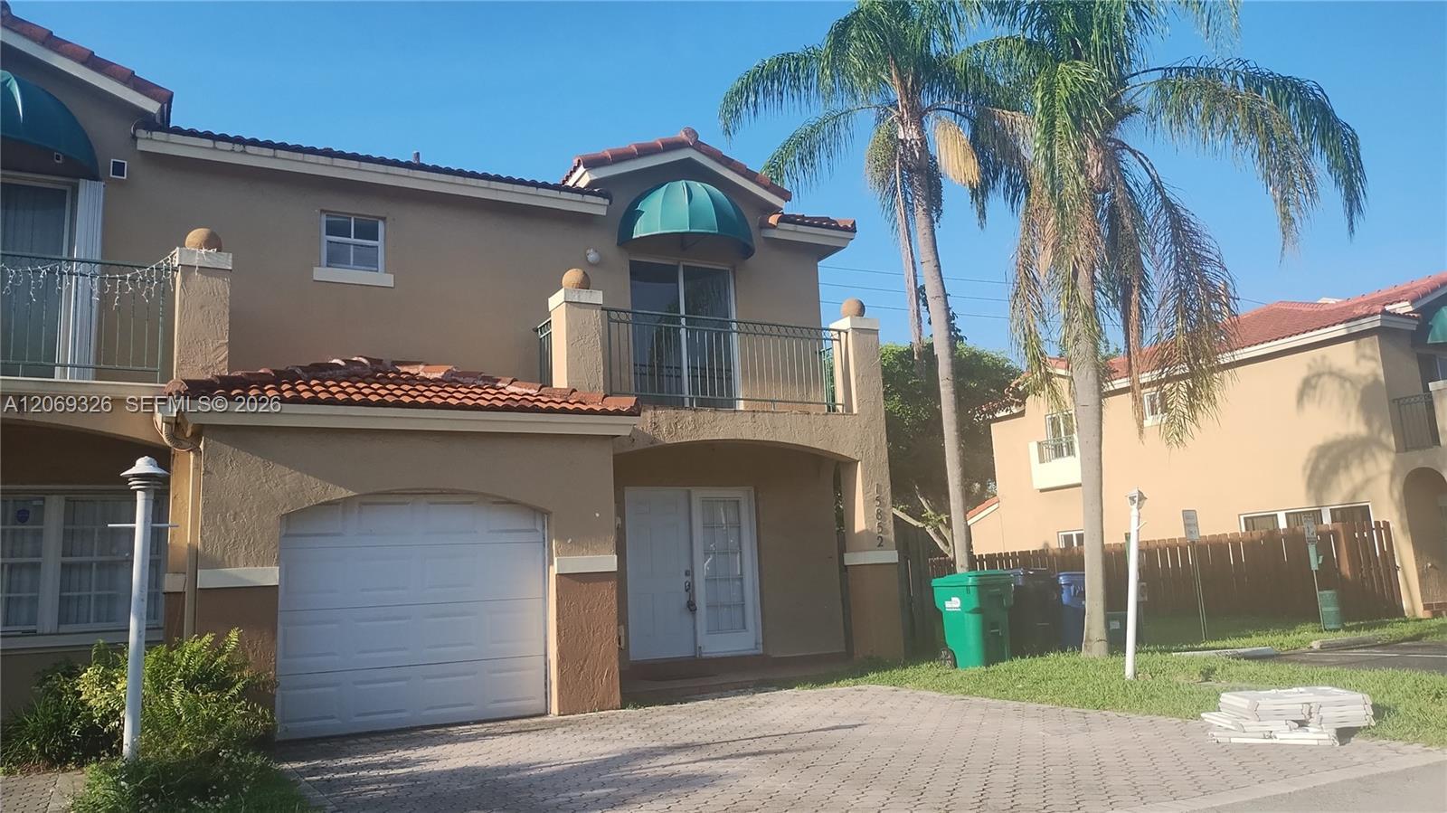 Photo - 15852 SW 71st Terrace