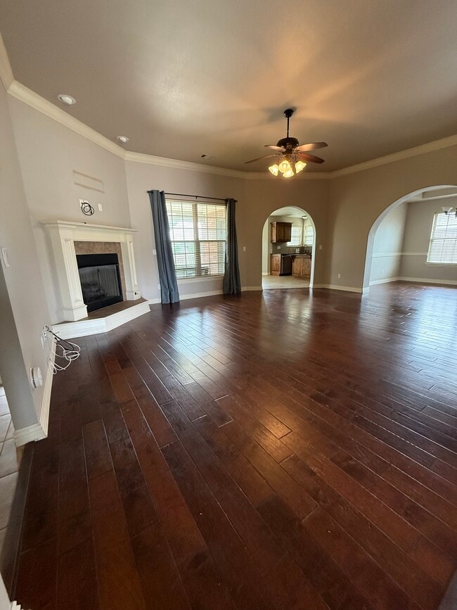 Photo - 6405 S 49th St