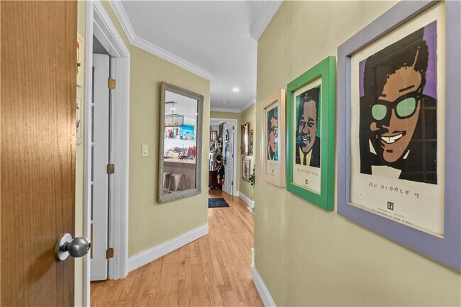 Photo - 1204 Capella S