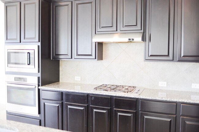 Photo - 1236 Laurel Lp