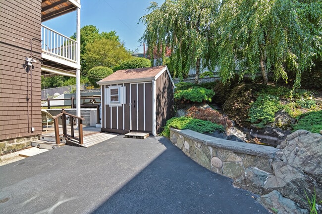 Photo - 17 Malvern Ave Unit 1