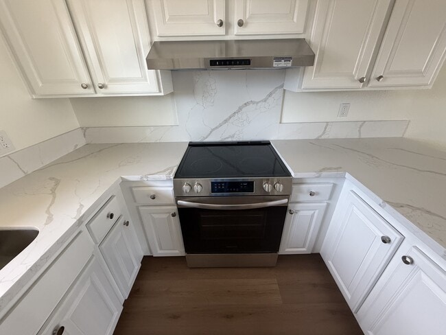 Photo - 8235 La Riviera Dr