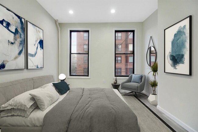 Building Photo - 332 Jackson St Unit 4L Rental