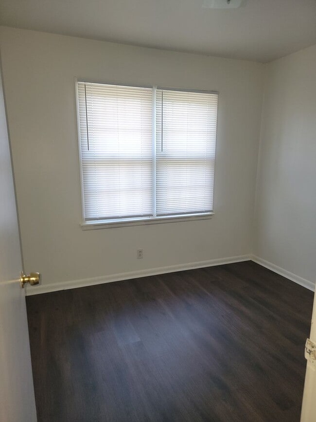 Photo - 2BR/1BA Updated Home – Vouchers Welcome!