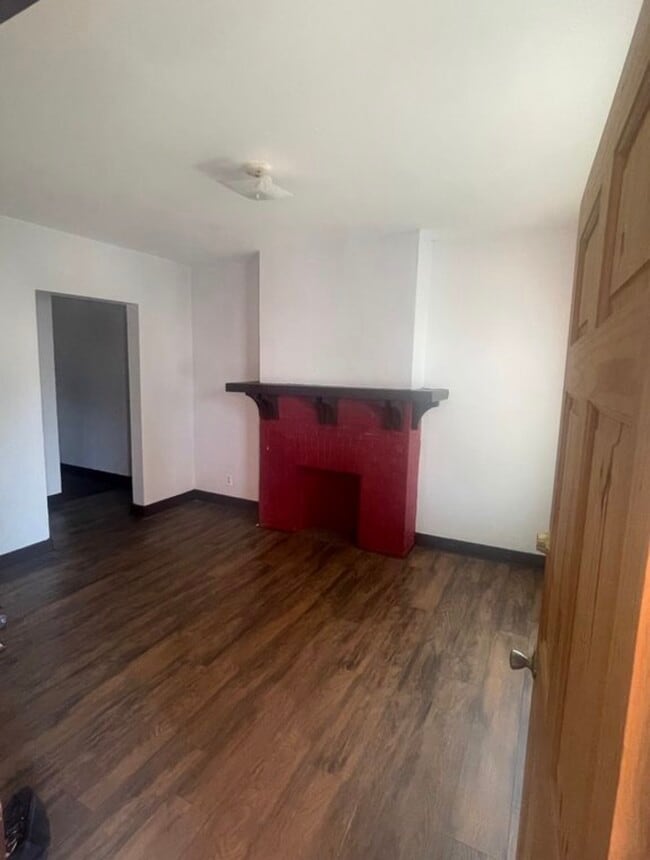Photo - 228 W Delavan Ave Unit Lower