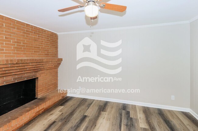 Photo - 207 Lawn St