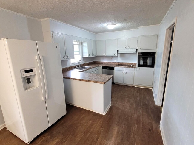 Photo - 2201 Windcrest Dr