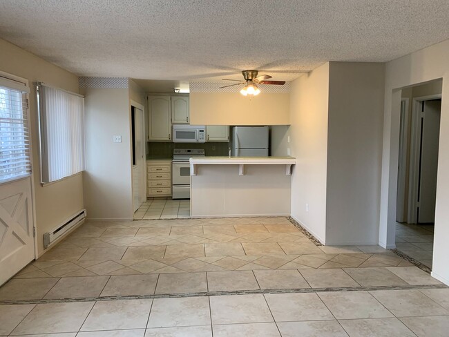 Photo - ONLY $1,500 PER MONTH FOR THIS SUPER CUTE , SPACIOUS 2 BEDROOM / 1 BATHROOM CONDO CENTRALLY LOCAT...