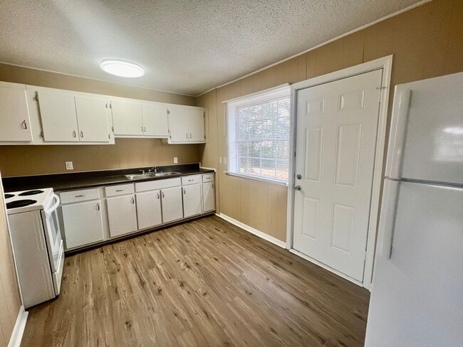 Photo - 615/617 Texas Ave Unit 615