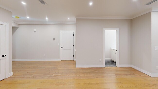 230 Tremont St Unit 1