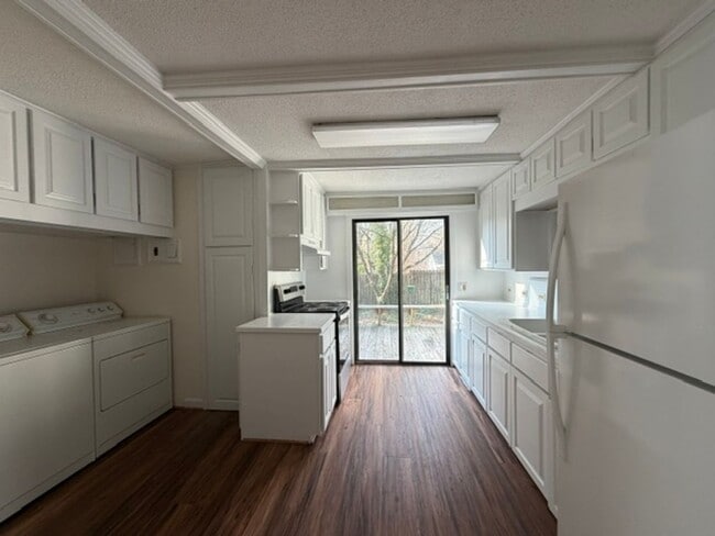 Building Photo - Great Experiences Are Just Around The Corner at Keener!