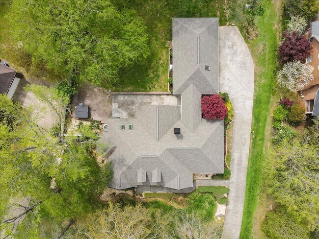 Photo - Stunning 3 bed 2.5 bath home in Cove Creek subdivision!