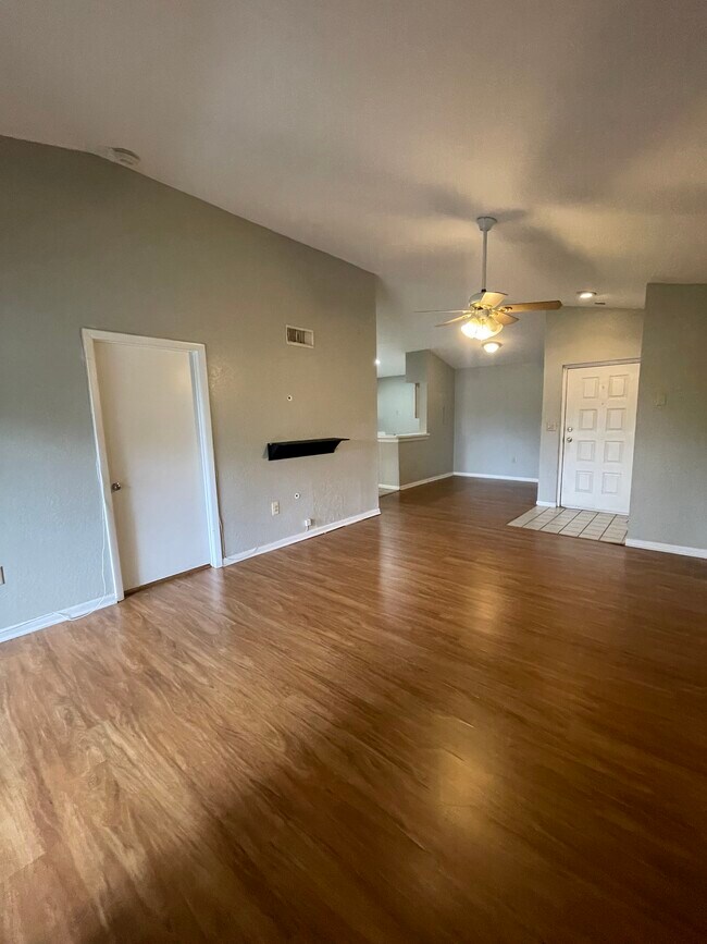 Photo - 2820 N Oakland Forest Dr Unit 2820 #210