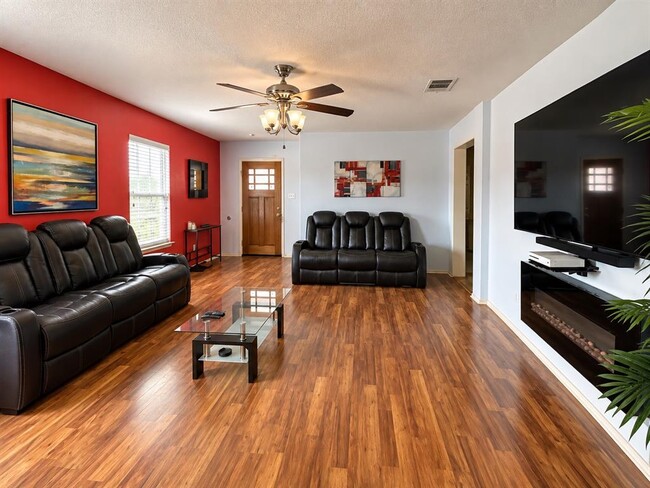 13301 Forest Sage St