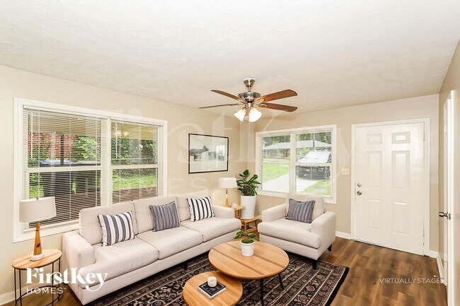 Photo - 1114 Indale Pl SW