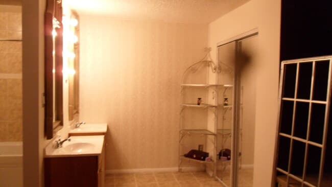 Photo - Rountree House