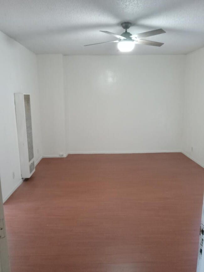 Photo - 4720 S Normandie Ave Unit #4