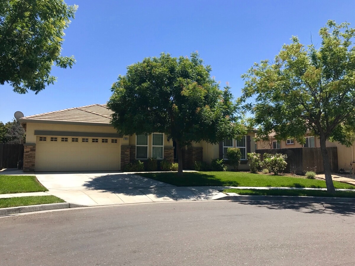 Photo - 2093 Maximillian Ct