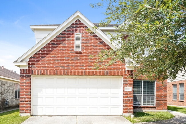 Building Photo - 18423 Knob Hill Lake Ln Rental