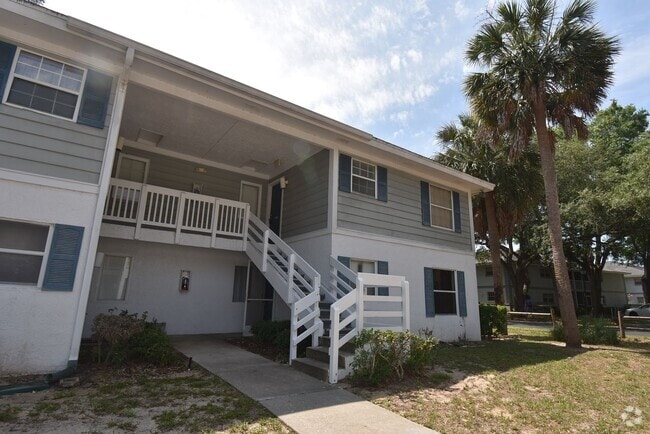 Building Photo - OCALA: 2 Bed/2 Bath, 2nd Floor Condo in Co...