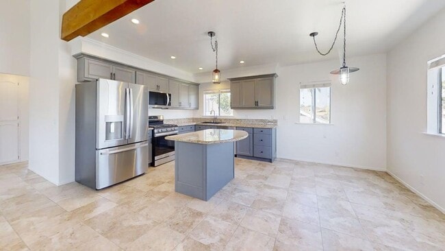 Photo - 2BD/1BA Apartment in Belmont Heights Unidad 630 Mira Mar Avenue (Upstairs Back )