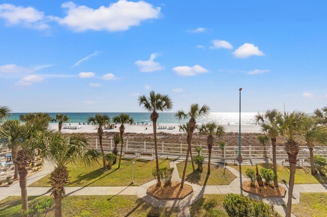 Photo - 8743 Thomas Dr Unidad SI FL3-ID1355015P