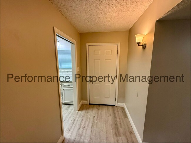 Photo - Beautiful 3 Bed/2 Bath NE Bakersfield Home w/ Pool, Solar & $0 Deposit Option