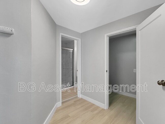 Photo - 709 York St Unidad C