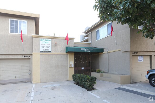 2840 S. Sepulveda Blvd. - Sepulveda Court