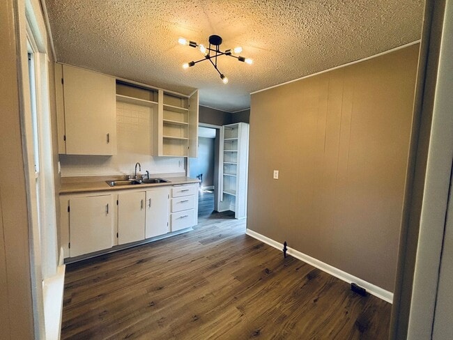 Photo - 404 N Georgie Ave