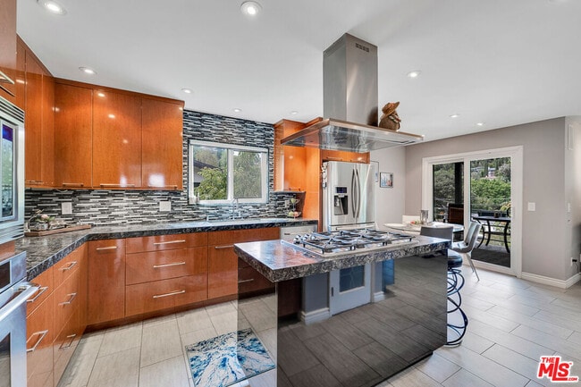 Photo - 13563 Contour Dr