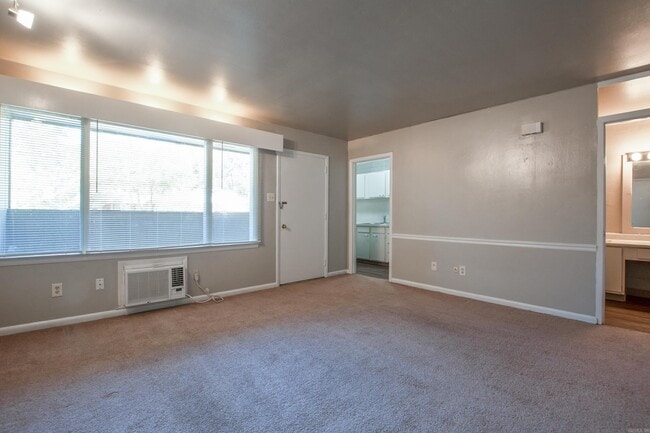 Photo - 123 N Polk St Unit 2